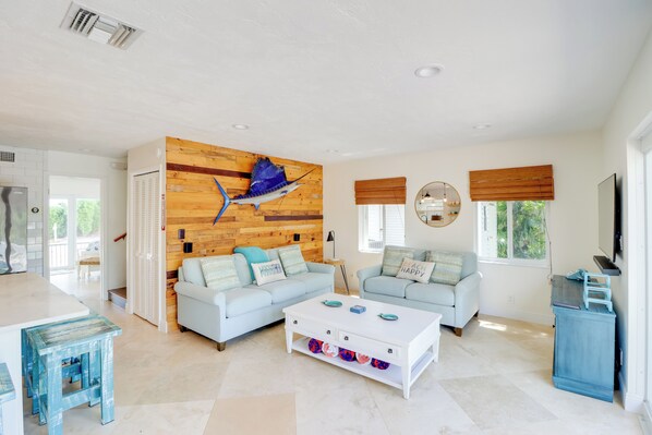 House (3 Bedrooms) | Interior - Walk to Beach: Waterfront Home in Marathon! (Marathon)