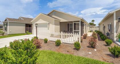 Screened Lanai: New-build Home in The Villages!
