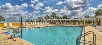 Screened Lanai: New-build Home in The Villages!
