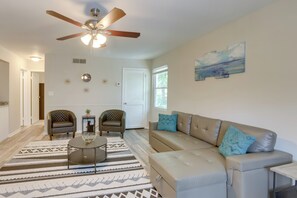 Interior - Updated Rental < 15 Mi to Talladega Superspeedway! (Talladega)