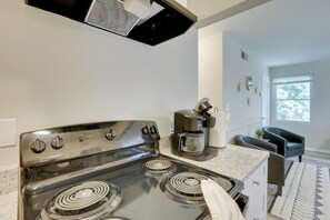 Interior - Updated Rental < 15 Mi to Talladega Superspeedway! (Talladega)