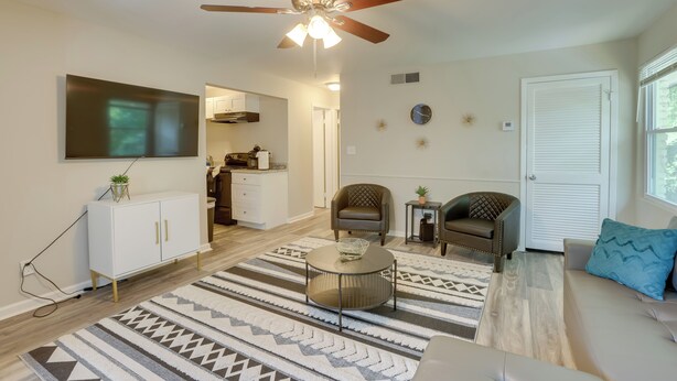 Interior - Updated Rental < 15 Mi to Talladega Superspeedway! (Talladega)