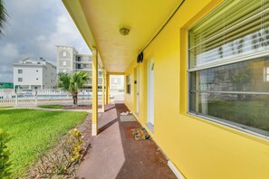 Interior - Beachfront Condo: Redington Shores Retreat! (Redington Shores)