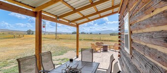 Mountain-view Log Cabin in Wyoming Wilderness