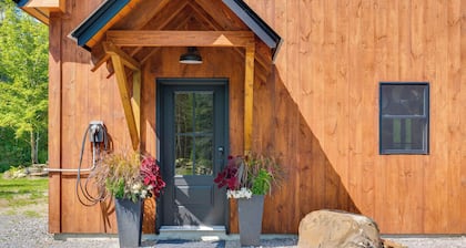 Fire Pit & Views: Pet-friendly Vermont Cabin