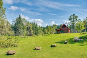 House (2 Bedrooms) | Interior - 'sunset House' Greensboro Forest Escape & Fire Pit (Stannard)