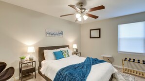 Interior - Talladega Apartment ~ 14 Mi to Superspeedway! (Talladega)