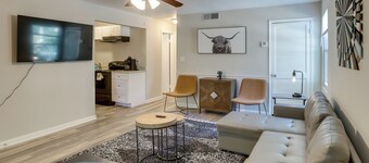 Talladega Apartment ~ 14 Mi to Superspeedway!