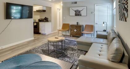 Talladega Apartment ~ 14 Mi to Superspeedway!