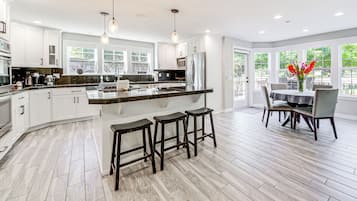 Villa (4 Bedrooms) | Interior