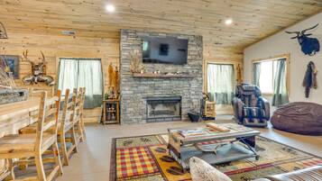 House (2 Bedrooms) | Front of property