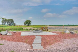 House (2 Bedrooms) | Interior - South Dakota Nature Getaway w/ Hot Tub (Fedora)