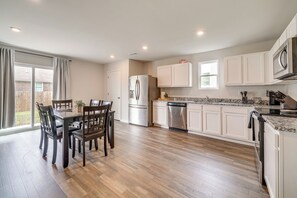 Talo (5 Bedrooms) | Sisätilat