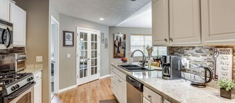 Beloit Home w/ Deck: 3 Mi to Health System Campus