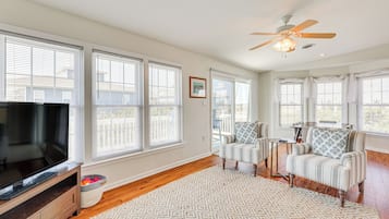 Talo (4 Bedrooms) | Sisätilat