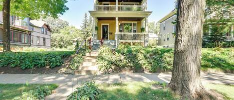 House (2 Bedrooms) | Front of property