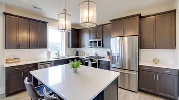 Microwave, oven, stovetop, dishwasher