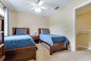 Interior - 4 Mi to Disney! Family Townhome w/ Pool Access (Kissimmee)