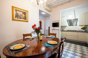 Dining - Citille House (San Martino Alla Palma)