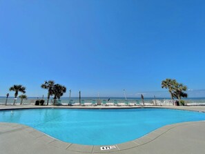 Beheizter Pool