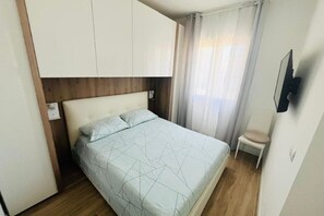 1 bedroom, iron/ironing board, WiFi, bed sheets - Seafront residence (Alghero)