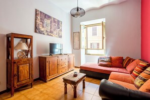 Appartement Ville, climatisation, vue ville | Coin séjour