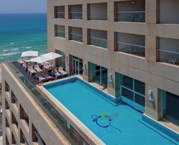 Seasonal outdoor pool - 1202 GO to Leonardo Bat Yam (Bat Yam)