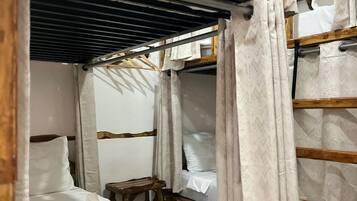 Shared Dormitory | Free WiFi, bed sheets