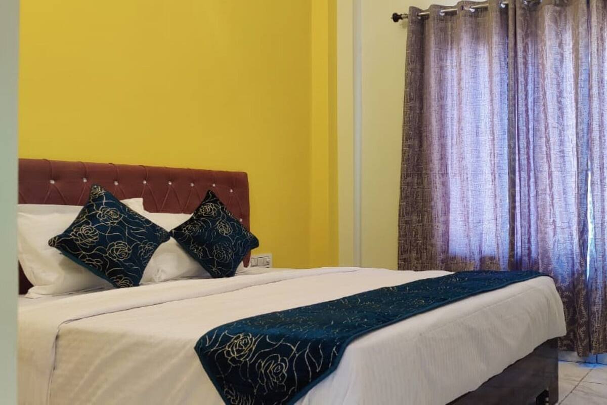 Quarto casal standard | Wi-Fi de cortesia, roupa de cama