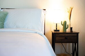 3 bedrooms, desk, iron/ironing board, WiFi