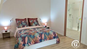 3 chambres, bureau, lit parapluie, Wi-Fi gratuit