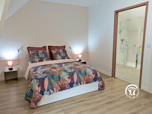 3 chambres, bureau, lit parapluie, Wi-Fi gratuit