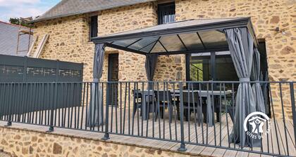 Bright cottage with heated pool and PMR access, near Laval