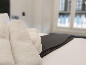 Hair dryer - Malaga: Modern Apartment in Historic Center (Málaga)