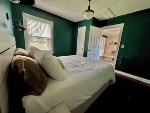 1 bedroom, free WiFi, bed sheets