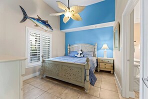 3 bedrooms, iron/ironing board, free WiFi, bed sheets - Ground Floor! Walk to the Pool from your balcony! (Panama City Beach)