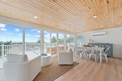 Welcome to COASTAL SERENITY - Your Ultimate Beachfront Escape!