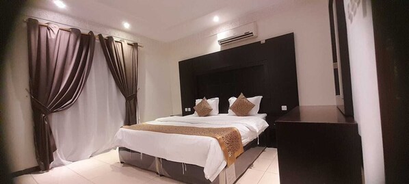 Condo | 1 bedroom, in-room safe, laptop workspace, iron/ironing board - luluh elthurayaa (Riyadh)