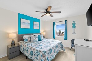 2 bedrooms, iron/ironing board, free WiFi, bed sheets - I Love This Place-Pets Welcome-Free Covered Parking-WiFi-Beach & Sunsets (Panama City Beach)