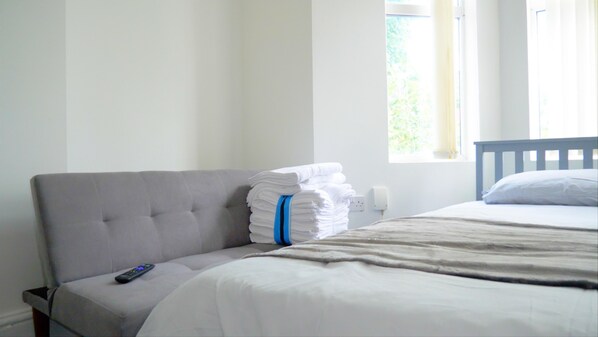 Studio - Cosy & Modern 1 Bed Studio (Royal Leamington Spa)