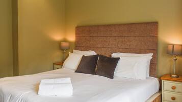 1 bedroom, free WiFi, bed sheets