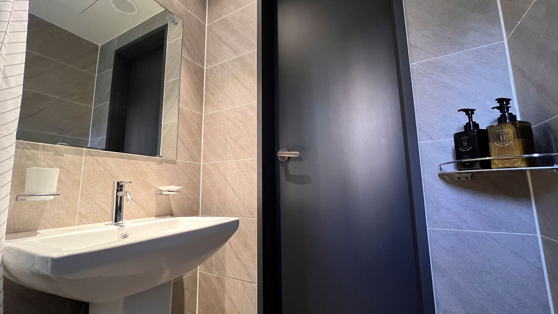 Shower, rainfall showerhead, designer toiletries, hair dryer