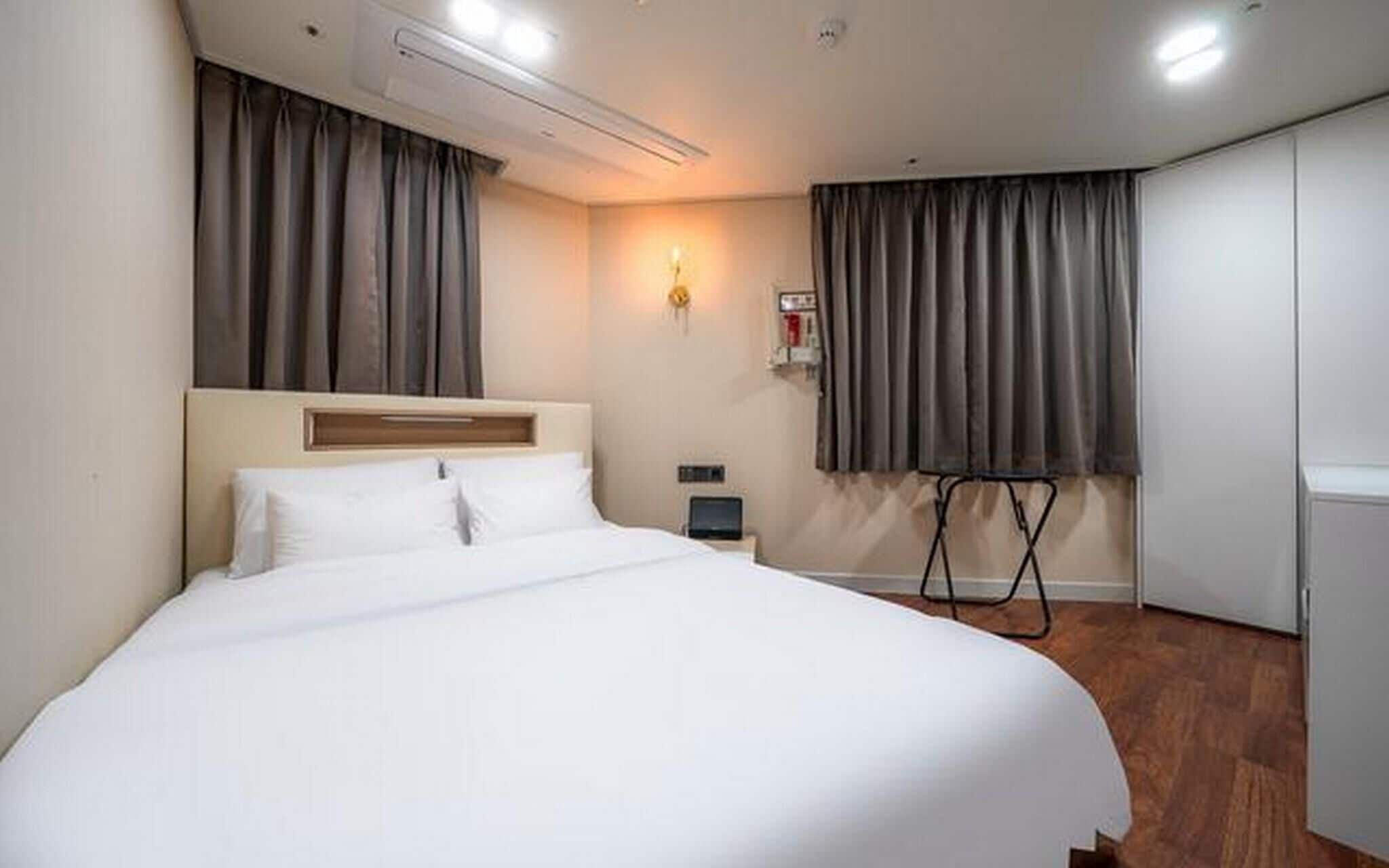 Standard Double Room, City View | Premium bedding, free minibar items, laptop workspace, blackout curtains