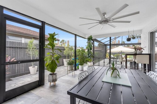 North Naples Pool Home w/ Bikes – 5 Min to Vanderbilt Beach