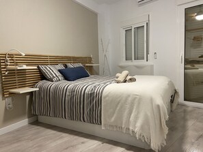 1 chambre, fer et planche à repasser, Wi-Fi gratuit, draps fournis