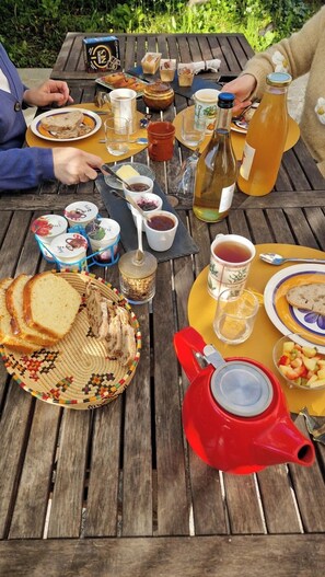 Desayuno continental incluido todos los días 