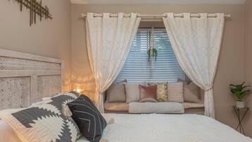 2 bedrooms, desk, iron/ironing board, free WiFi