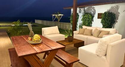 Charming 2-bedroom house with WiFi, AC in Aracati