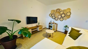 2 habitaciones, escritorio, wifi y ropa de cama 