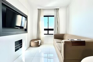 Estudio De Luxe 1 - APT 2415 | Opholdsområde | Tv, printere